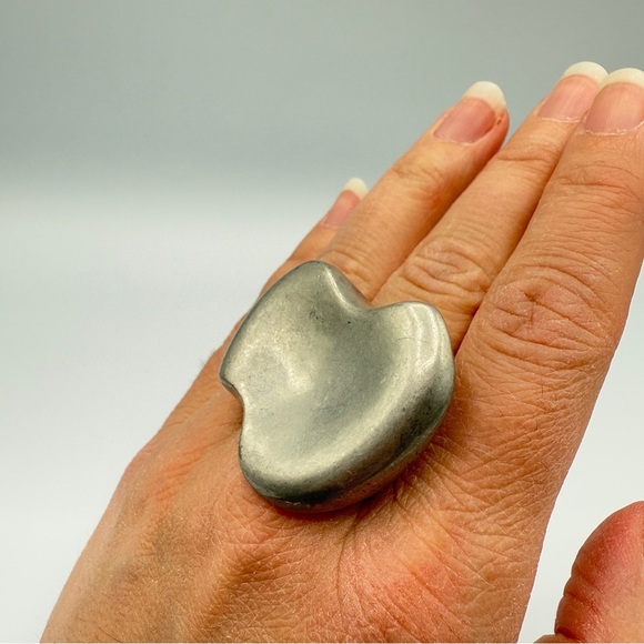 Modernist Abstract Silver Tone Ring - Picture 8 of 14